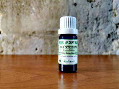Huiles essentielles de l'Océan Indien - Cultivées, récoltées et distillées à la main